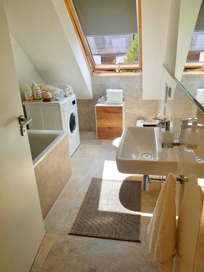 Apartments Bei Playmobil 2,130 M2,24H Self Check-In,Free Parking Zirndorf Eksteriør bilde