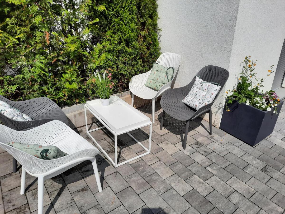 Apartments Bei Playmobil 2,130 M2,24H Self Check-In,Free Parking Zirndorf Eksteriør bilde